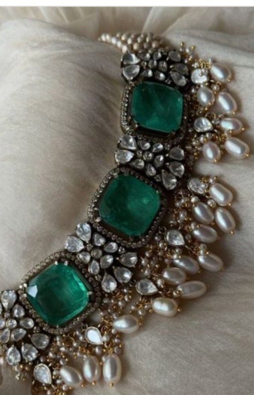 Emerald & pearl